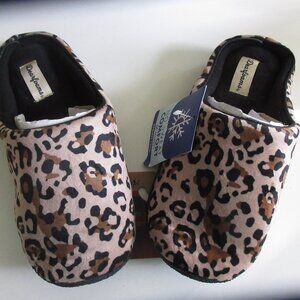 New DEARFOAMS Leopard Cheetah Black Size 7/8 - Medium Slip-on Slippers Shoes